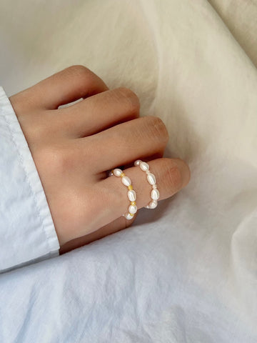 Echo Pearl Rings