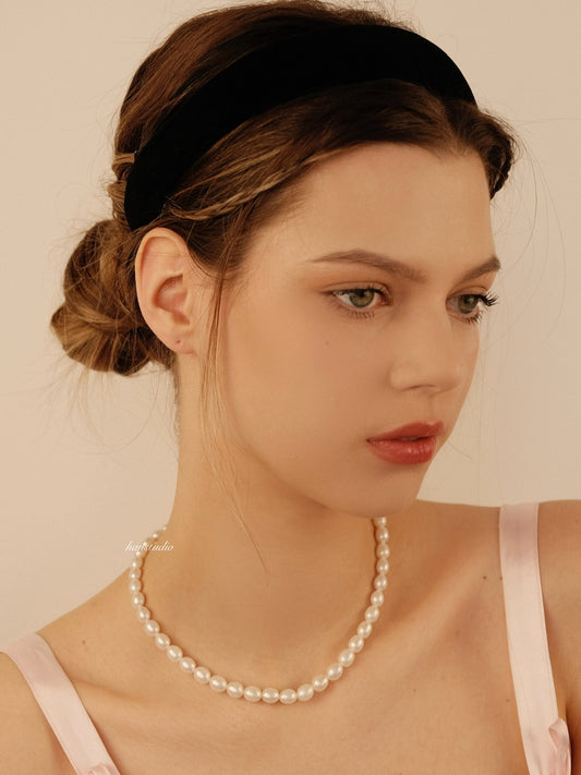 Hepburn Pearl Necklace