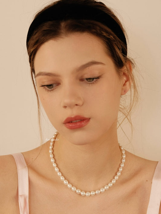 Hepburn Pearl Necklace